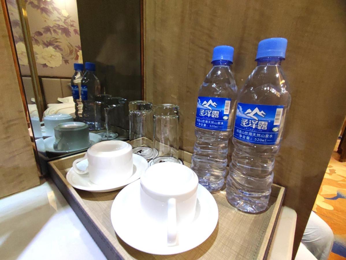 张掖凯瑞酒店 外观 照片